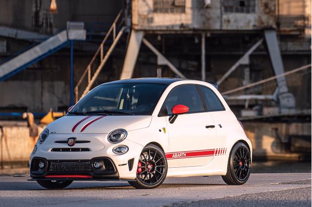 Abarth 500 1.4T-JET 290Ps 